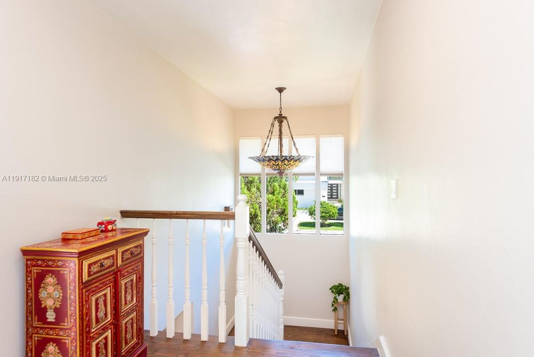 For Sale: $4,950,000 (5 beds, 3 baths, 4205 Square Feet)