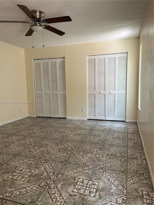 В аренду: $2,950 (4 спален, 2 ванн, 1631 Квадратных фут)