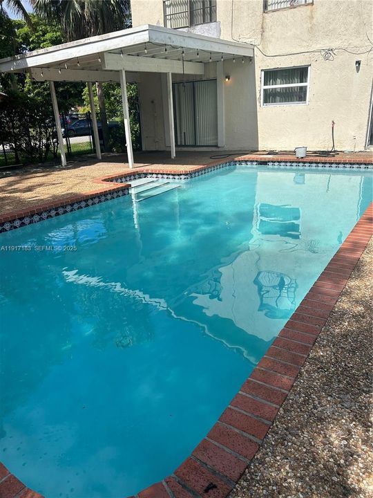 В аренду: $2,950 (4 спален, 2 ванн, 1631 Квадратных фут)