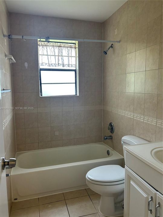 В аренду: $2,950 (4 спален, 2 ванн, 1631 Квадратных фут)