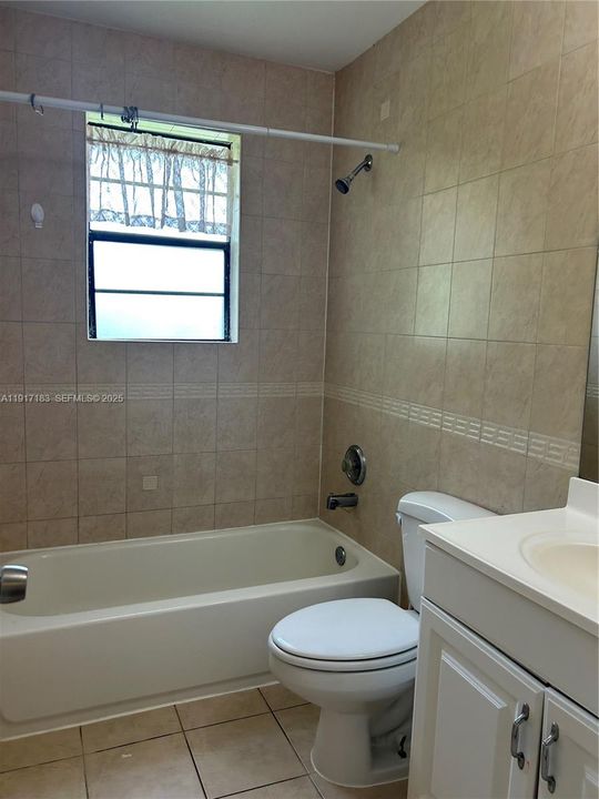 В аренду: $2,950 (4 спален, 2 ванн, 1631 Квадратных фут)