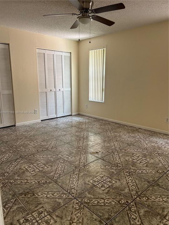 В аренду: $2,950 (4 спален, 2 ванн, 1631 Квадратных фут)