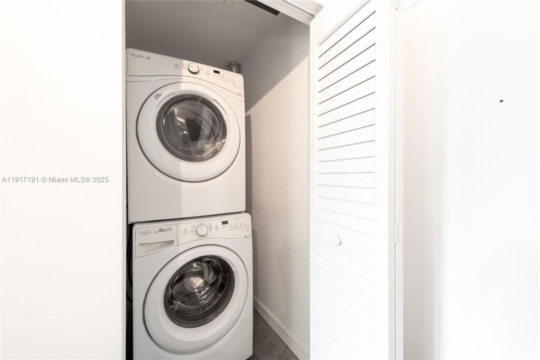 For Rent: $2,600 (1 beds, 1 baths, 533 Square Feet)