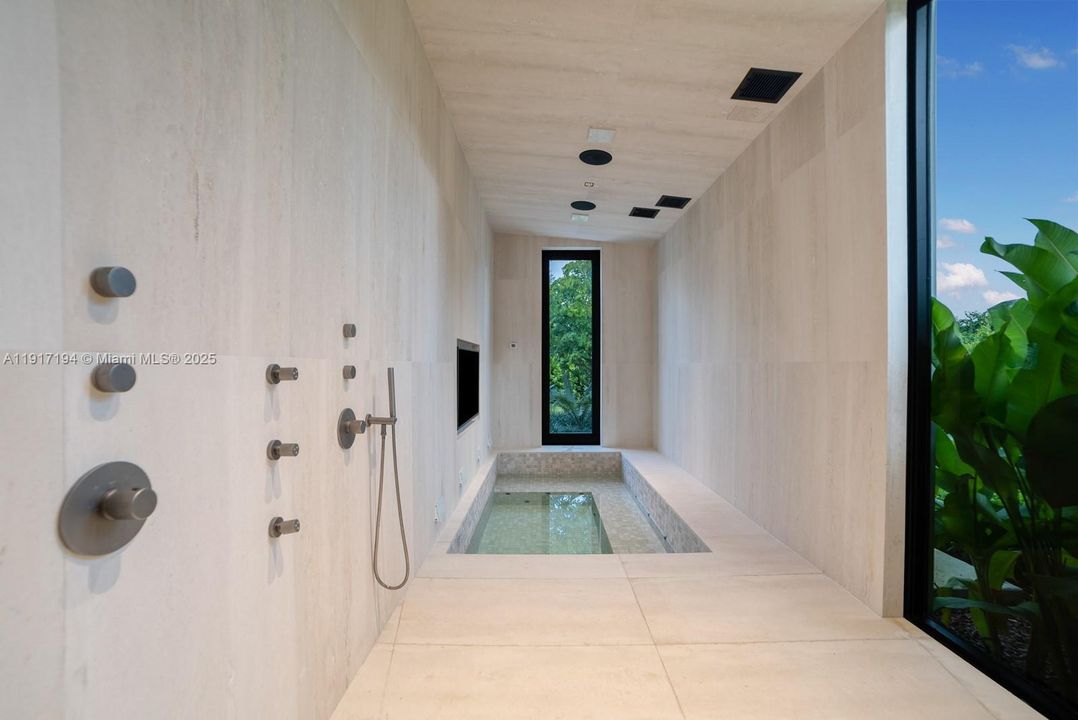 For Sale: $6,499,000 (3 beds, 3 baths, 3635 Square Feet)