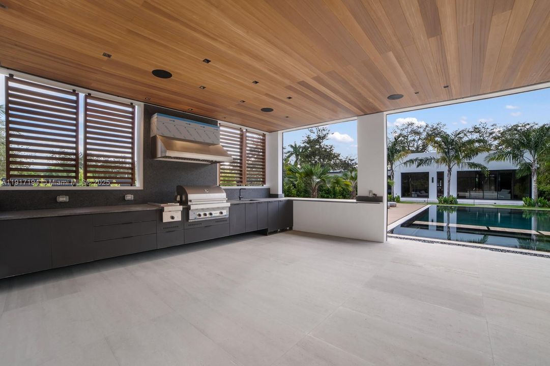 For Sale: $6,499,000 (3 beds, 3 baths, 3635 Square Feet)