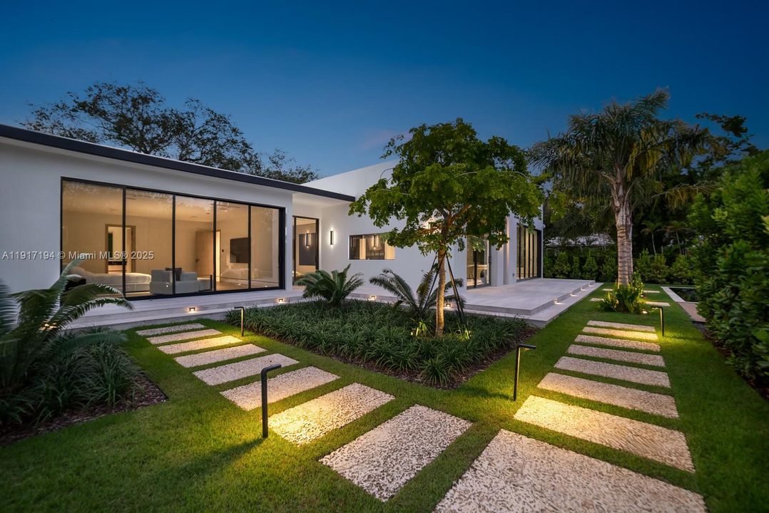 For Sale: $6,499,000 (3 beds, 3 baths, 3635 Square Feet)