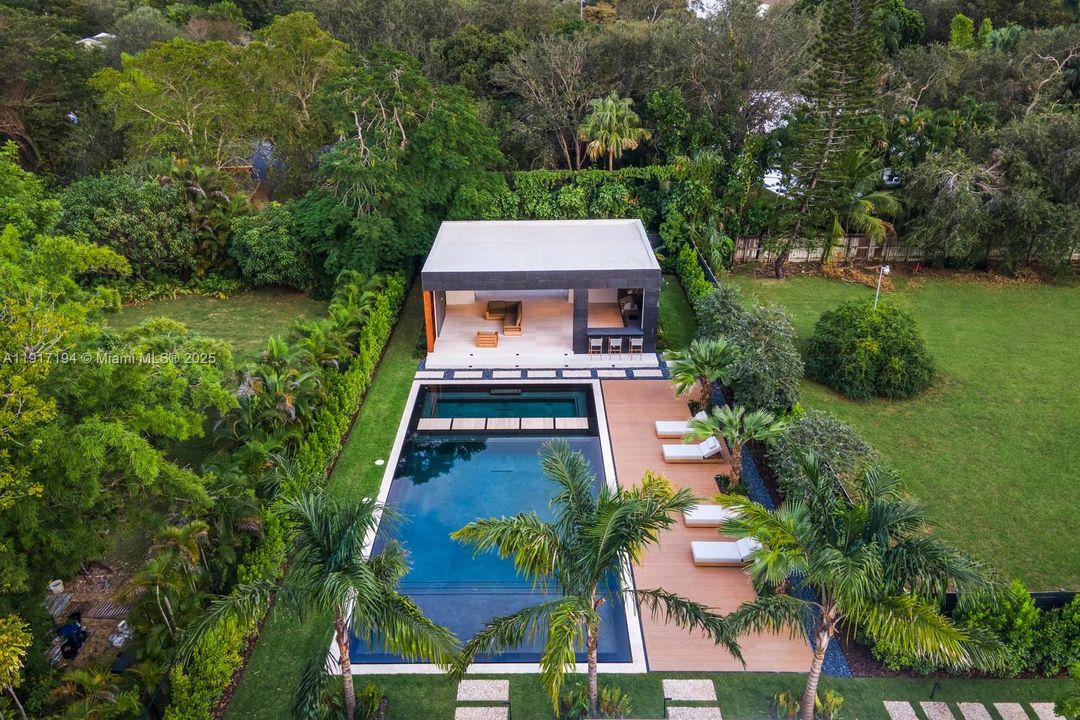 For Sale: $6,499,000 (3 beds, 3 baths, 3635 Square Feet)