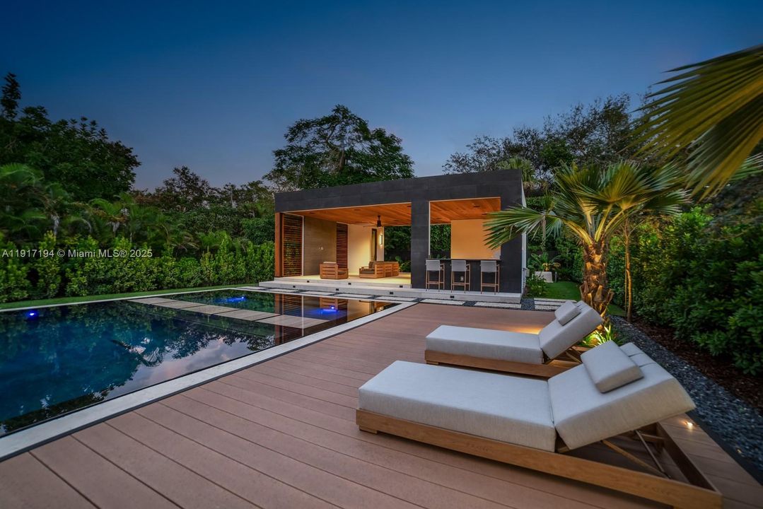 For Sale: $6,499,000 (3 beds, 3 baths, 3635 Square Feet)