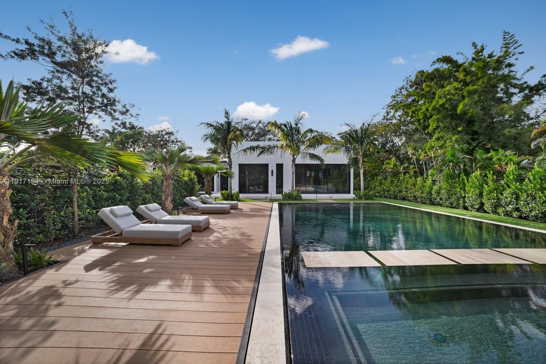 For Sale: $6,499,000 (3 beds, 3 baths, 3635 Square Feet)