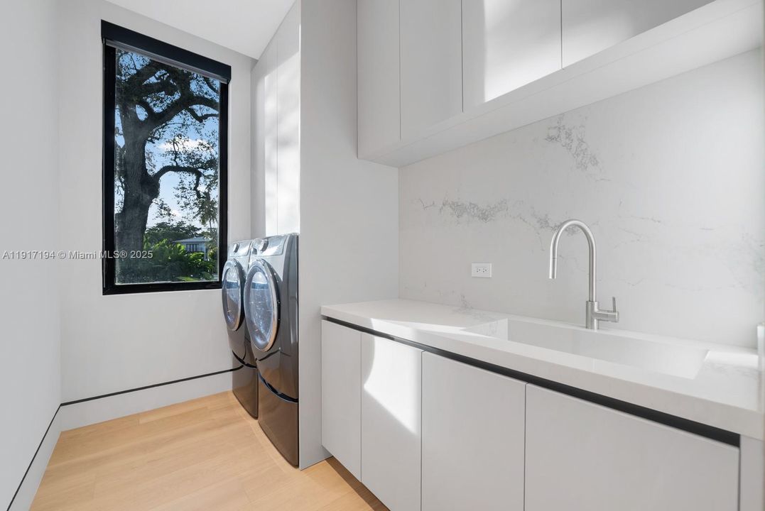 For Sale: $6,499,000 (3 beds, 3 baths, 3635 Square Feet)