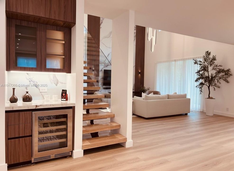 На продажу: $1,590,000 (5 спален, 3 ванн, 3894 Квадратных фут)