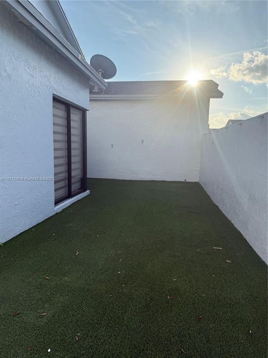 En Venta: $435,000 (3 camas, 2 baños, 1245 Pies cuadrados)