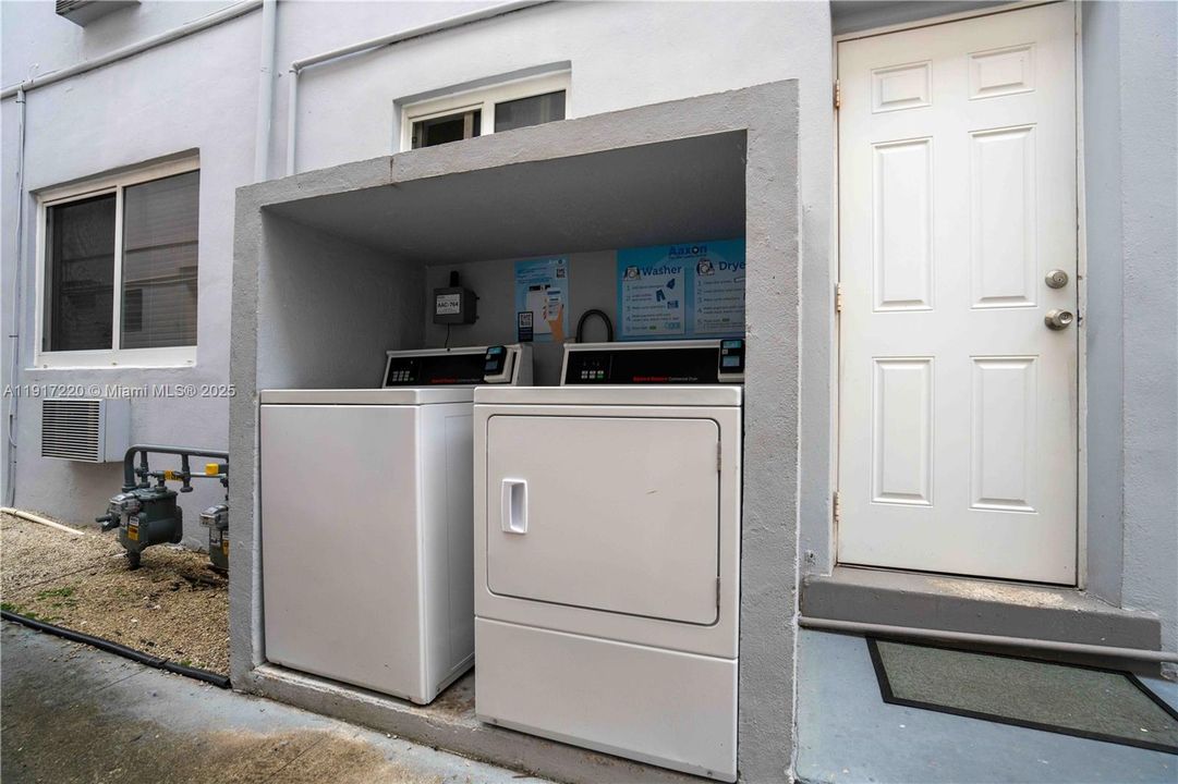 合同活跃: $1,850 (1 贝兹, 1 浴室, 629 平方英尺)