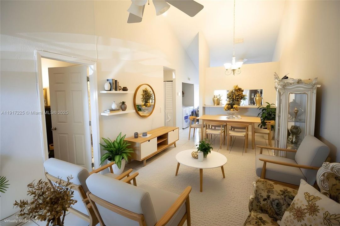 На продажу: $290,000 (2 спален, 2 ванн, 866 Квадратных фут)