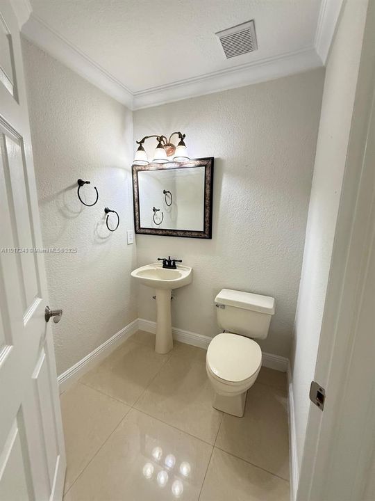 Active With Contract: $685,000 (4 beds, 2 baths, 2005 Square Feet)