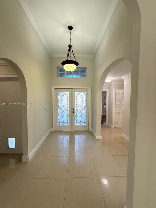 Active With Contract: $685,000 (4 beds, 2 baths, 2005 Square Feet)