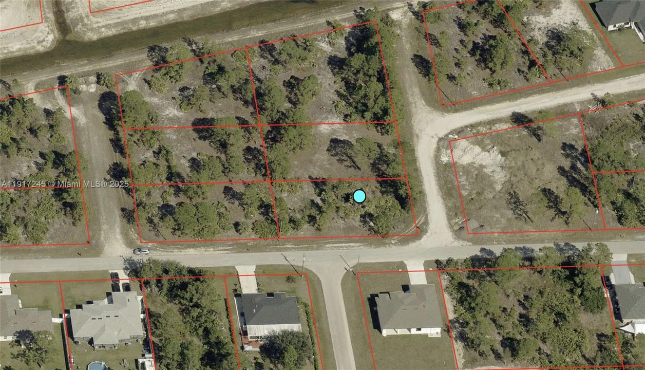 For Sale: $28,000 (0.25 acres)