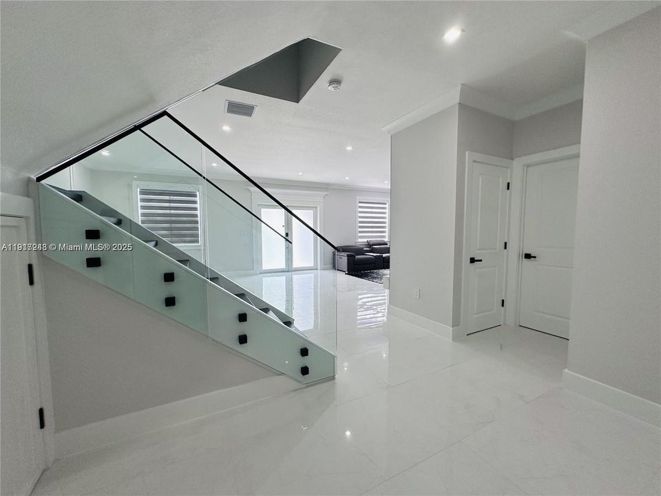 待售: $999,900 (5 贝兹, 4 浴室, 3532 平方英尺)