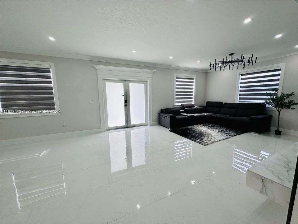 待售: $999,900 (5 贝兹, 4 浴室, 3532 平方英尺)