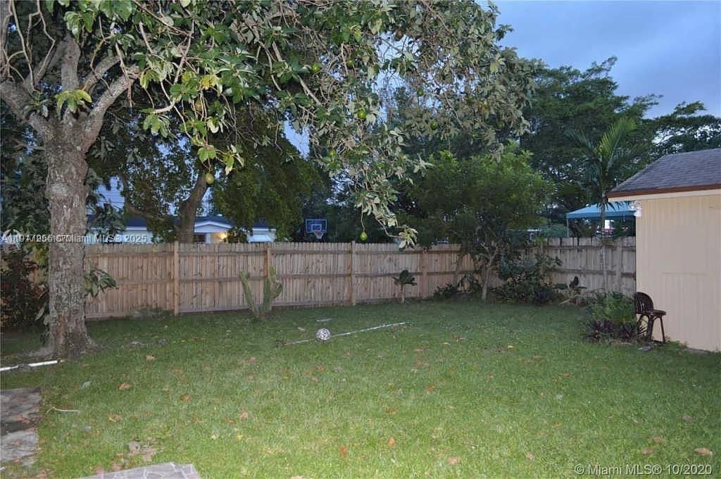 200 N 69th Terrace, Hollywood 1153 SF