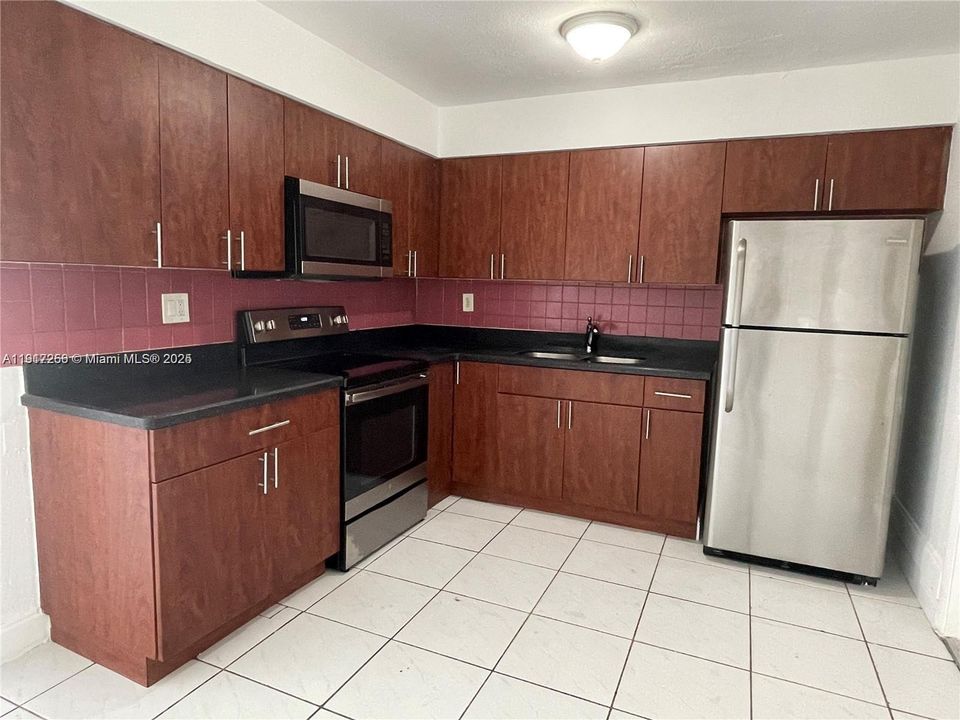 5820 NW 13th Street, Sunrise 1526 SF