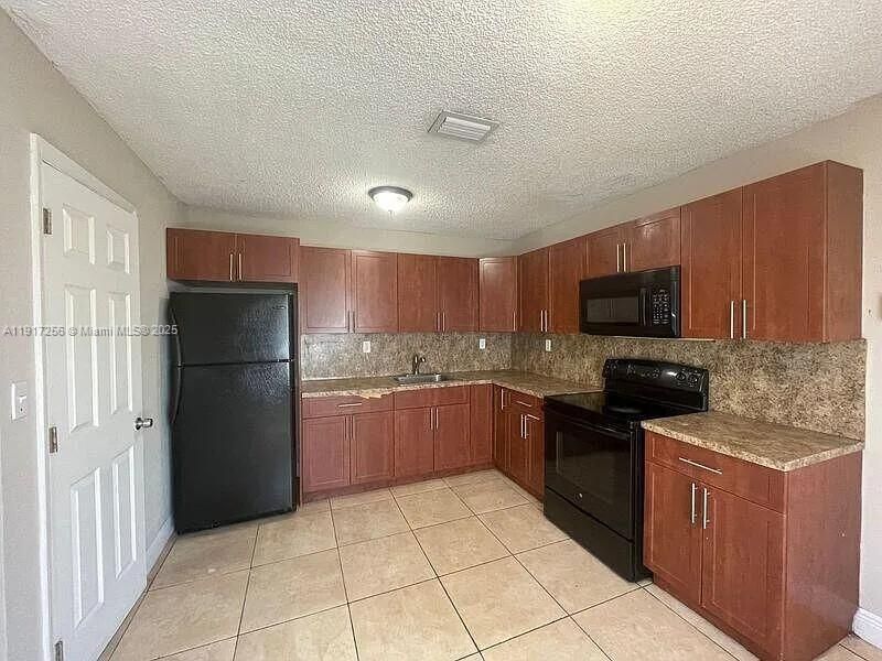 8151 SW 6th Court, North Lauderdale 1234 SF