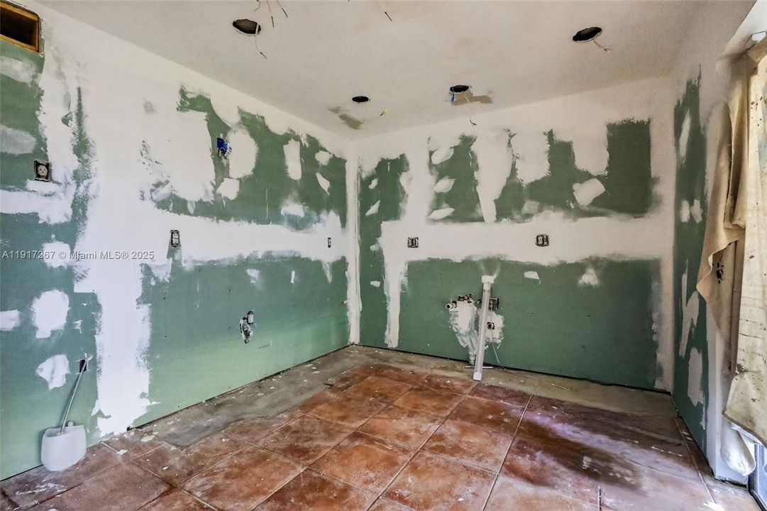 En Venta: $430,000 (3 camas, 2 baños, 1584 Pies cuadrados)