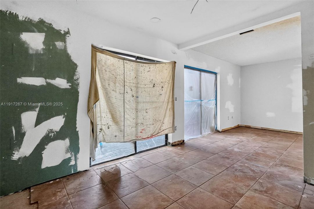 En Venta: $430,000 (3 camas, 2 baños, 1584 Pies cuadrados)