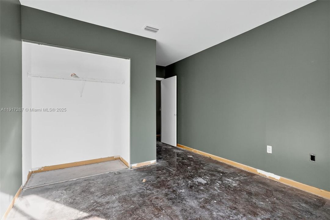 upsatirs 3rd bedroom