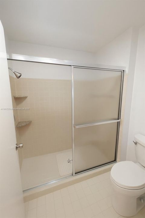 For Rent: $2,800 (2 beds, 2 baths, 1200 Square Feet)