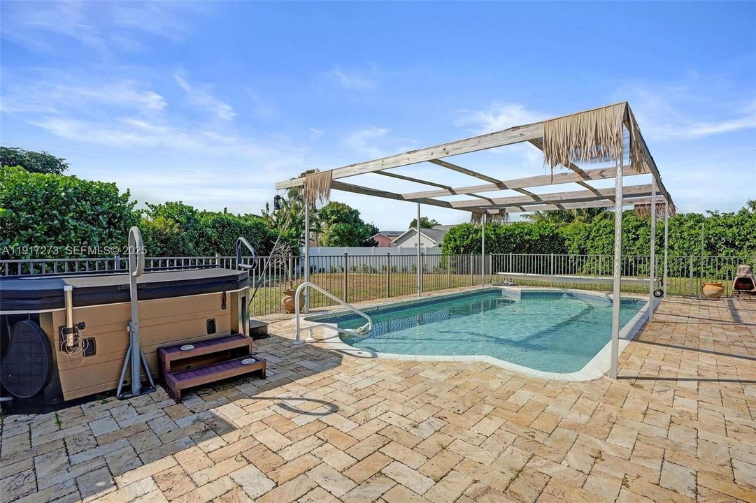 For Sale: $745,000 (3 beds, 2 baths, 1408 Square Feet)