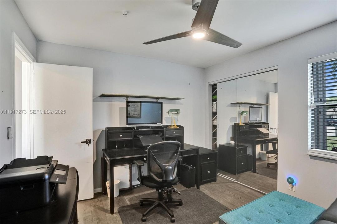 For Sale: $745,000 (3 beds, 2 baths, 1408 Square Feet)