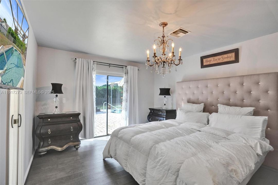 For Sale: $745,000 (3 beds, 2 baths, 1408 Square Feet)