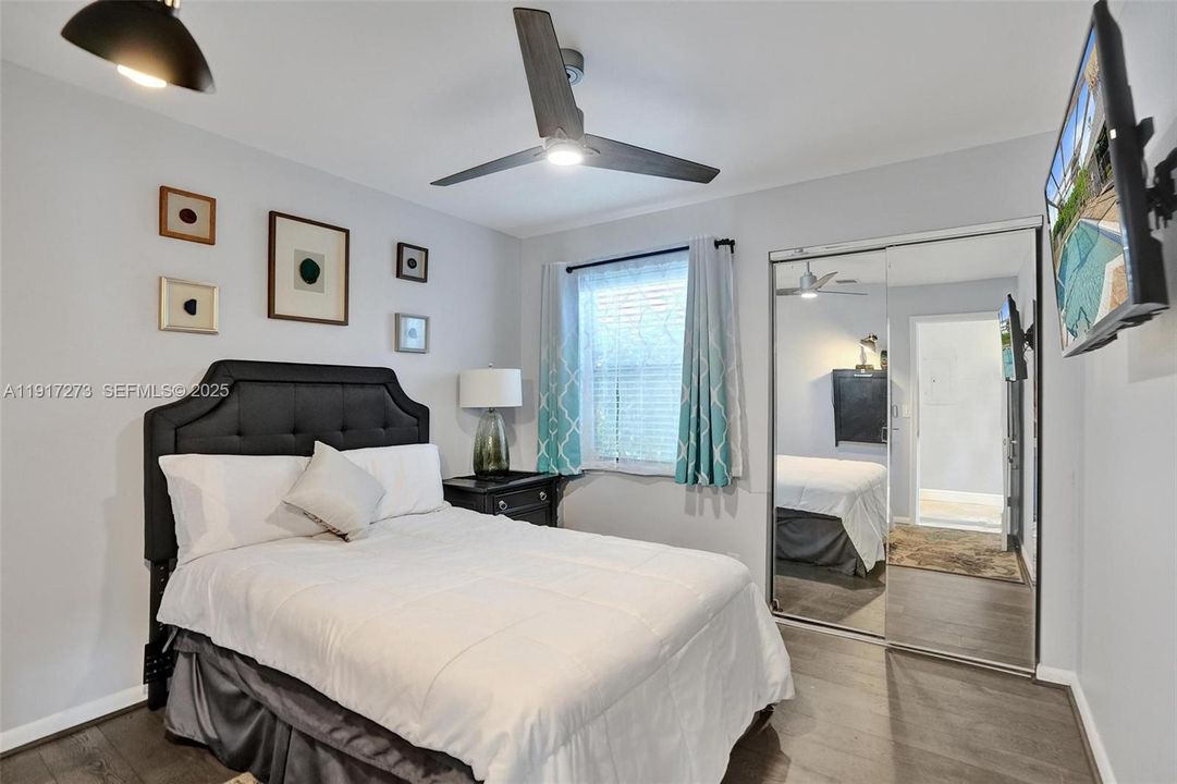 For Sale: $745,000 (3 beds, 2 baths, 1408 Square Feet)