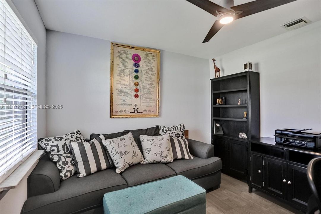 For Sale: $745,000 (3 beds, 2 baths, 1408 Square Feet)