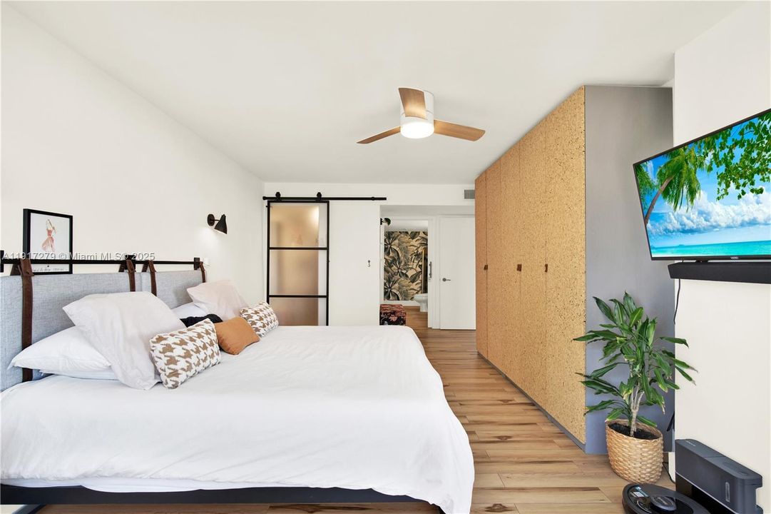 For Sale: $850,000 (2 beds, 2 baths, 1567 Square Feet)