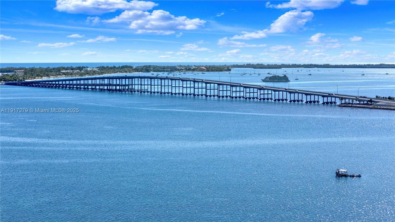 For Sale: $850,000 (2 beds, 2 baths, 1567 Square Feet)