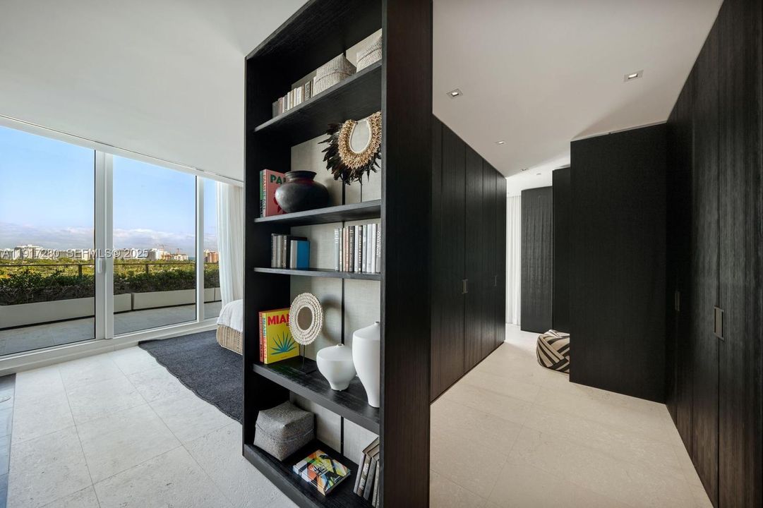 В аренду: $85,000 (2 спален, 2 ванн, 4230 Квадратных фут)