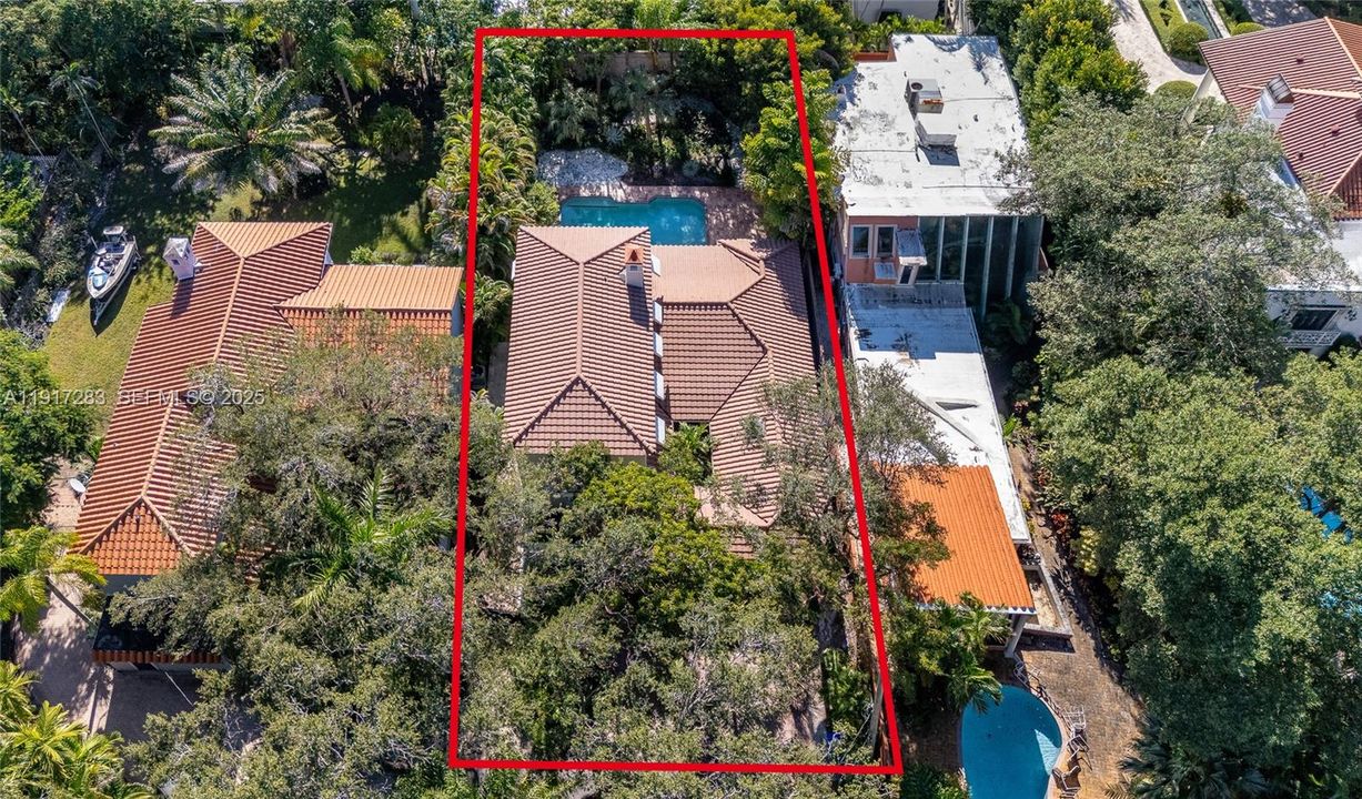 出租: $15,000 (3 贝兹, 3 浴室, 3001 平方英尺)