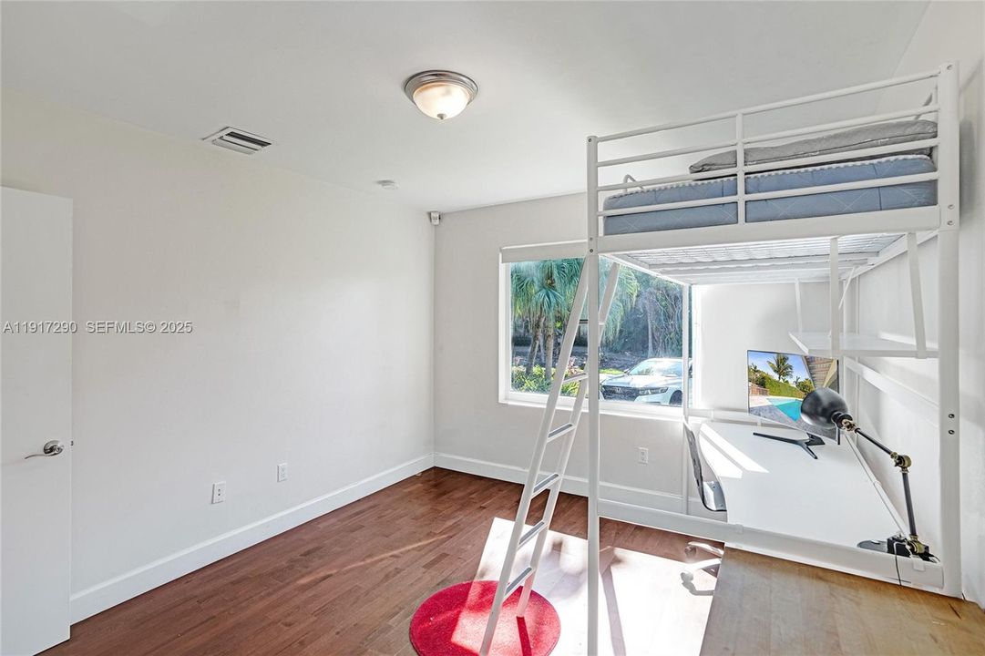 En Venta: $3,190,000 (5 camas, 5 baños, 3083 Pies cuadrados)