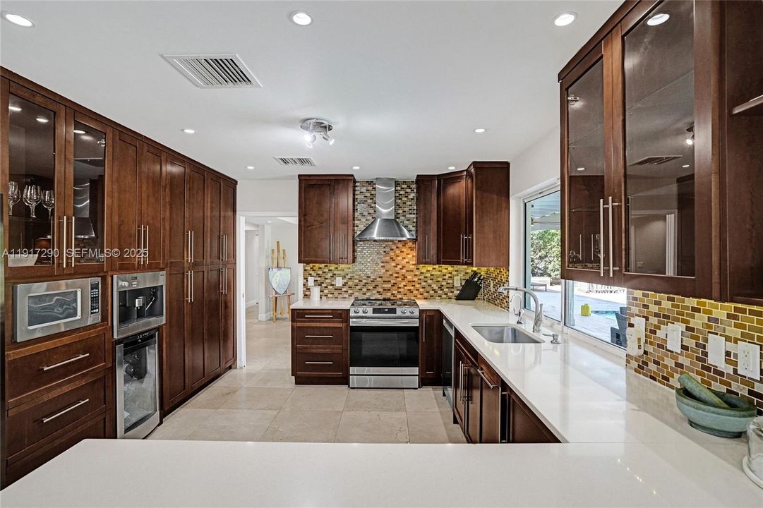 En Venta: $3,190,000 (5 camas, 5 baños, 3083 Pies cuadrados)