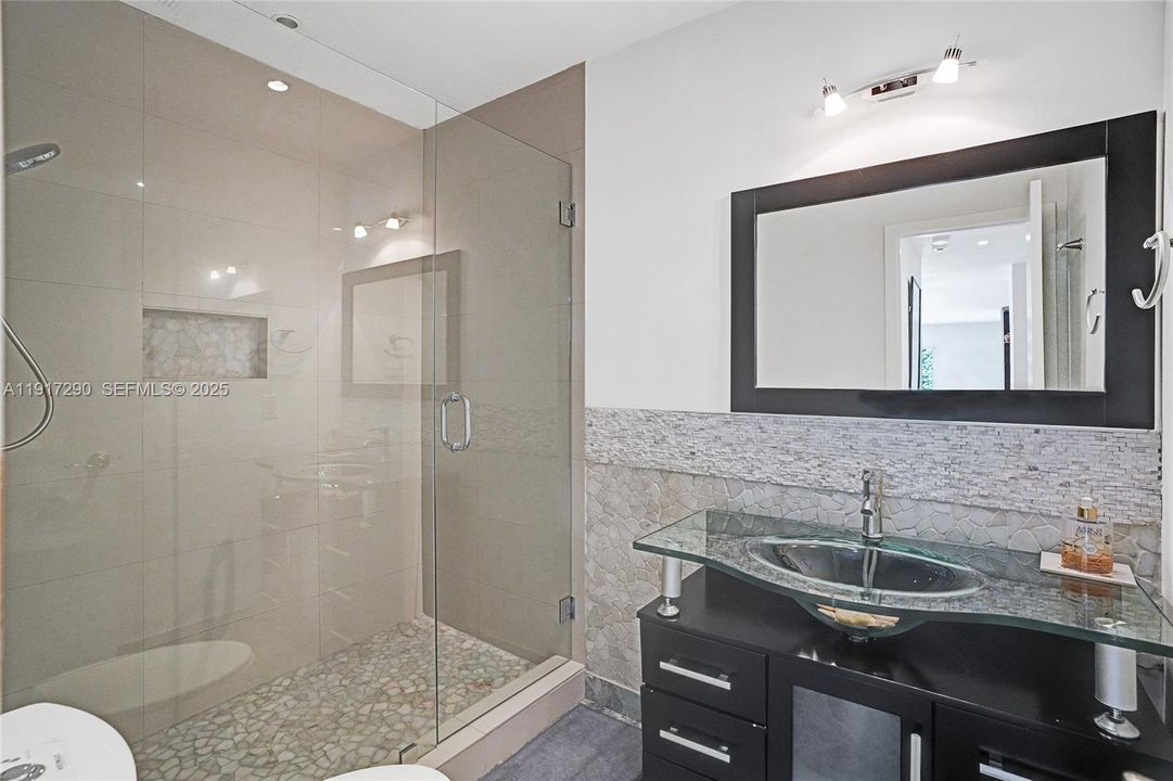 En Venta: $3,190,000 (5 camas, 5 baños, 3083 Pies cuadrados)