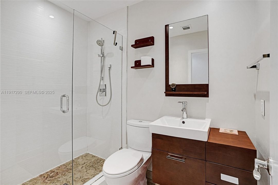 En Venta: $3,190,000 (5 camas, 5 baños, 3083 Pies cuadrados)