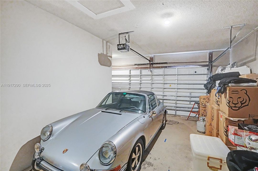 En Venta: $3,190,000 (5 camas, 5 baños, 3083 Pies cuadrados)