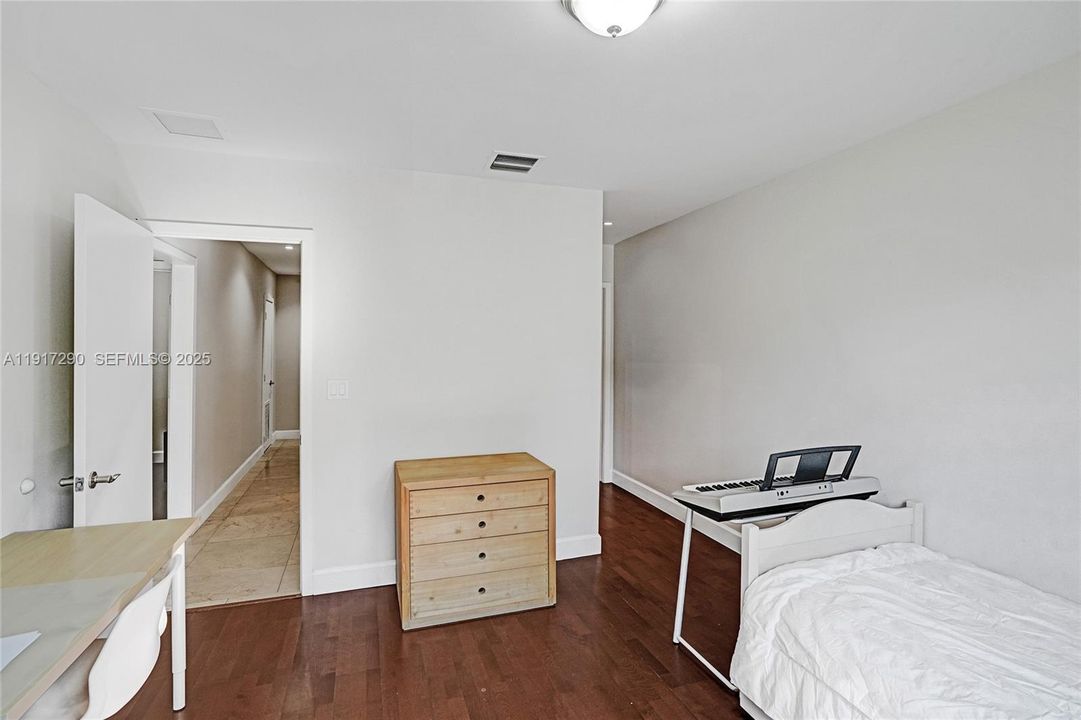 En Venta: $3,190,000 (5 camas, 5 baños, 3083 Pies cuadrados)