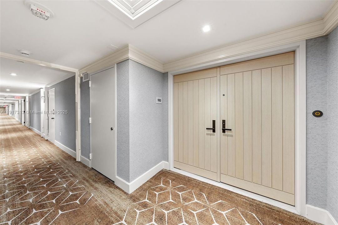 Front Door Corner Unit A910 Faces S / SW