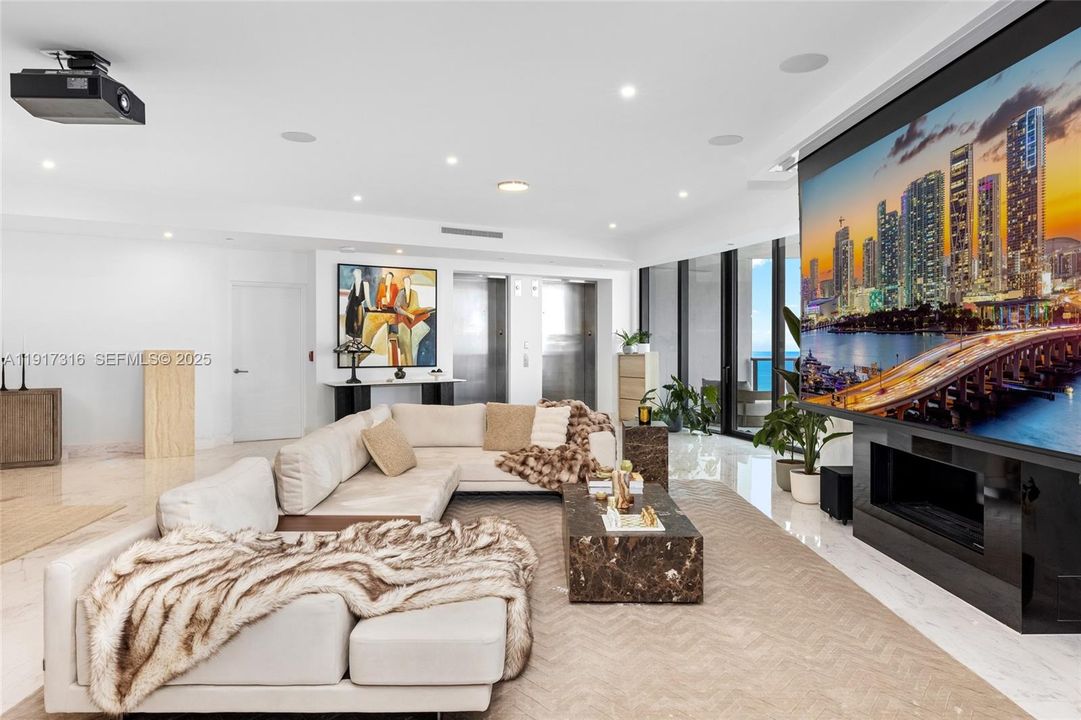 待售: $11,950,000 (3 贝兹, 4 浴室, 4154 平方英尺)