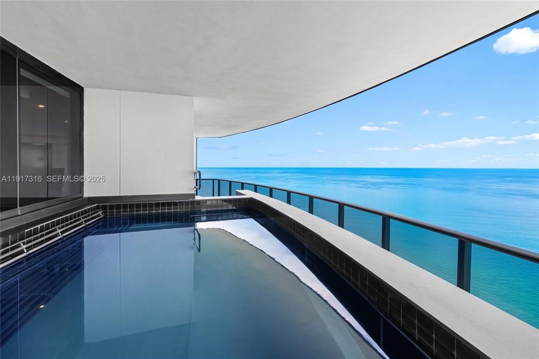 待售: $11,950,000 (3 贝兹, 4 浴室, 4154 平方英尺)