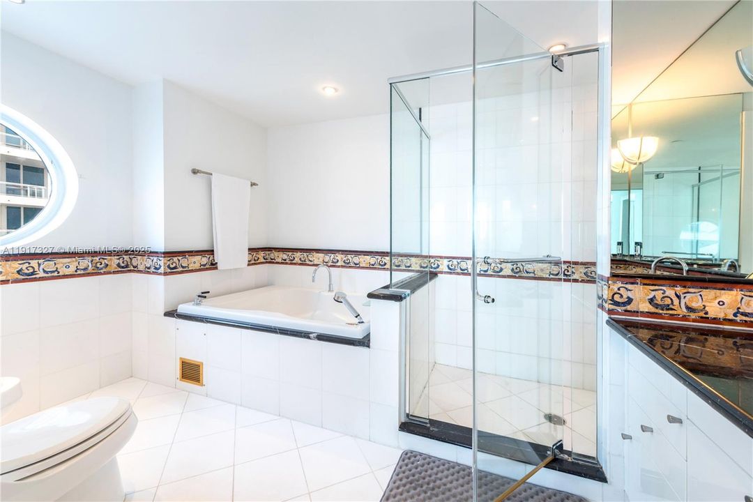 For Rent: $8,500 (2 beds, 2 baths, 1210 Square Feet)