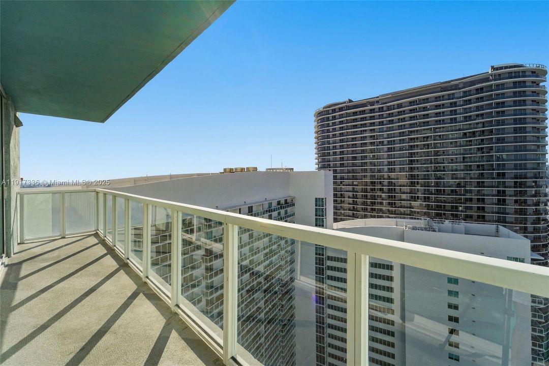 待售: $419,900 (1 贝兹, 1 浴室, 838 平方英尺)